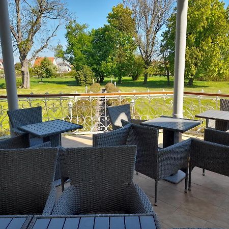 Bed and Breakfast Rosenberg Kuria Taplanszentkereszt Zewnętrze zdjęcie