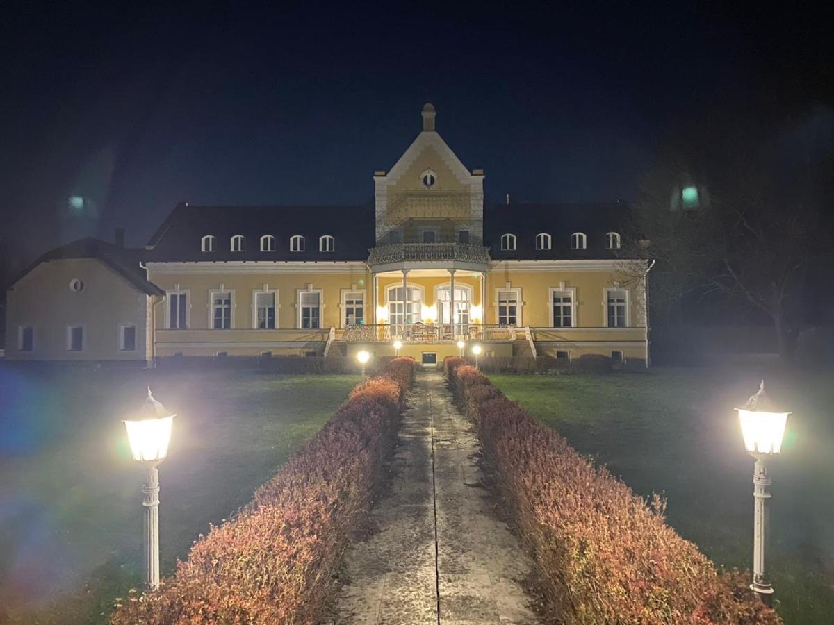 Bed and Breakfast Rosenberg Kuria Taplanszentkereszt Zewnętrze zdjęcie
