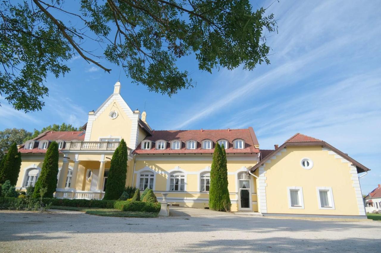 Bed and Breakfast Rosenberg Kuria Taplanszentkereszt Zewnętrze zdjęcie