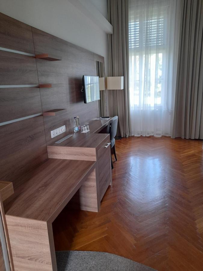 Bed and Breakfast Rosenberg Kuria Taplanszentkereszt Zewnętrze zdjęcie