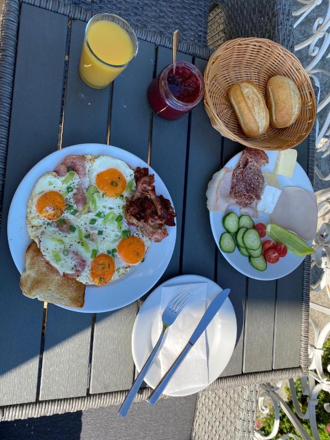 Bed and Breakfast Rosenberg Kuria Taplanszentkereszt Zewnętrze zdjęcie