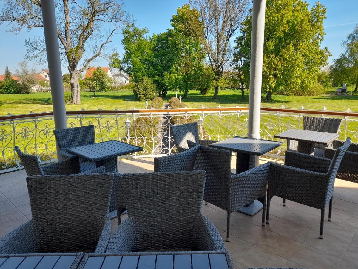 Bed and Breakfast Rosenberg Kuria Taplanszentkereszt Zewnętrze zdjęcie