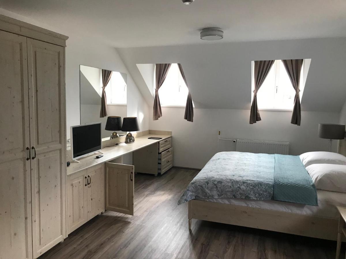 Bed and Breakfast Rosenberg Kuria Taplanszentkereszt Zewnętrze zdjęcie
