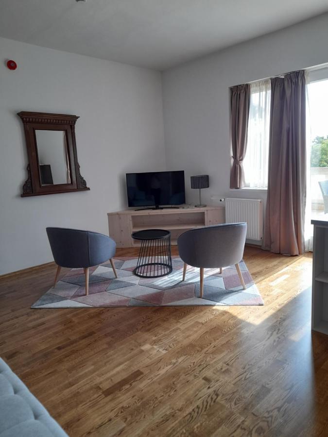 Bed and Breakfast Rosenberg Kuria Taplanszentkereszt Zewnętrze zdjęcie